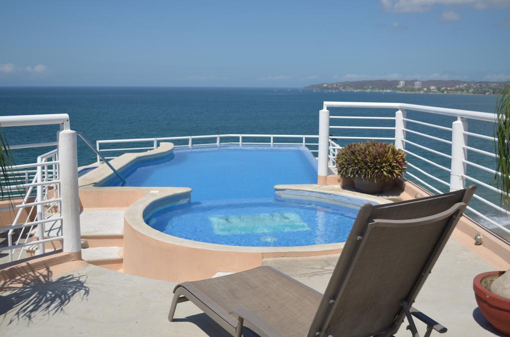 Hotel Suites Nadia Бусериас Экстерьер фото